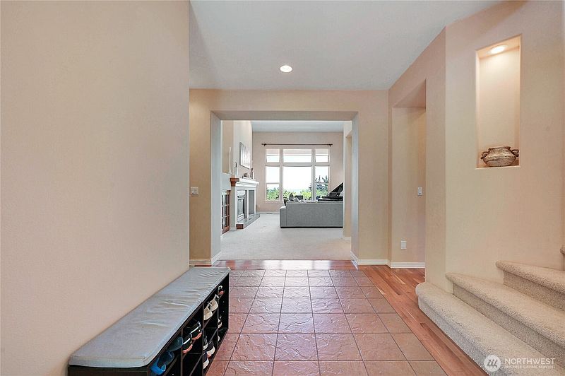 3rd image of 91 Timber Heights Drive