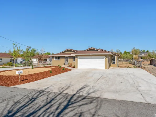 957 Arrowhead Dr, Gardnerville, NV 89460