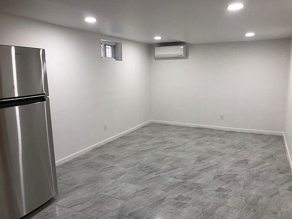 3rd image of 15 Richard Ln