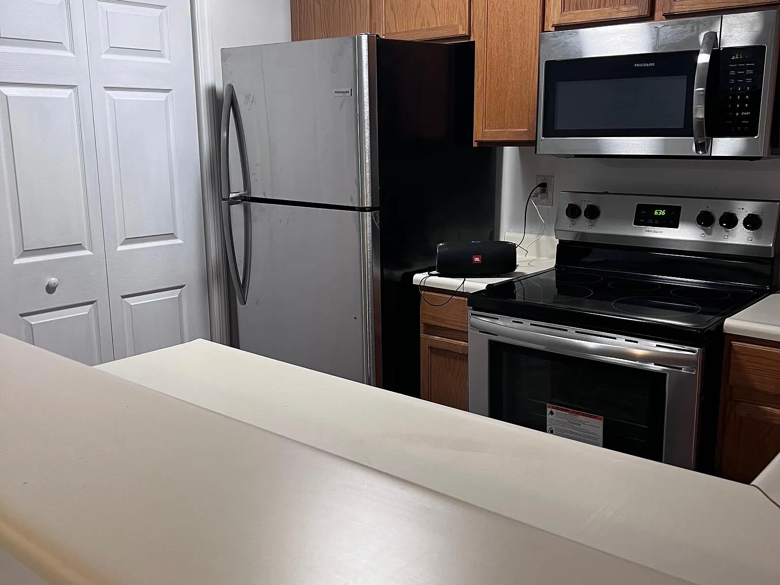 1004 Brookhollow Dr — Photo 2