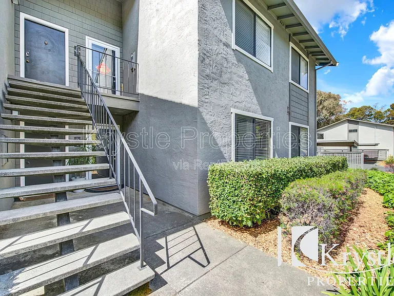 900 Cambridge Dr #176 — Photo 6