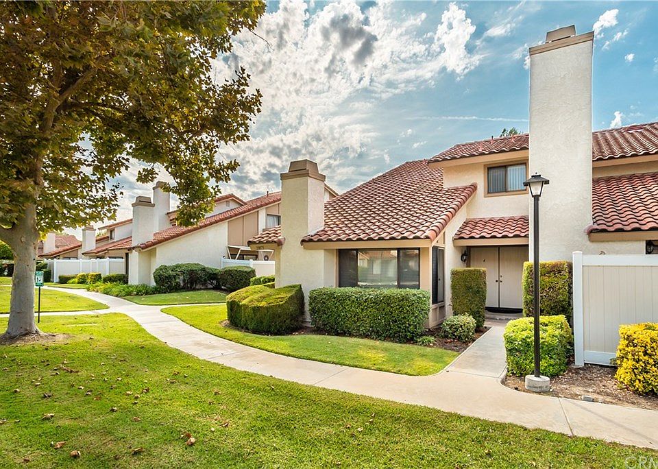 1st image of 23075 Paseo De Terrado Unit 4