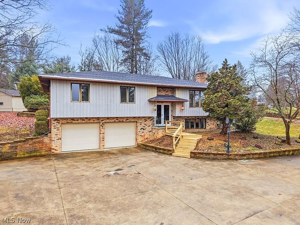 1st image of 1464 Blair Dr