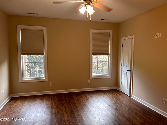 4th image of 523 Village Green Drive