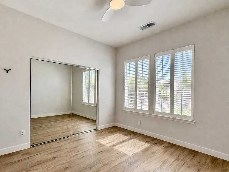 844 Signorelli Cir — Photo 12