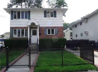 77 Hickory Rd, Port Washington, NY 11050