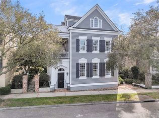 64 Sowell St, Mount Pleasant, SC 29464