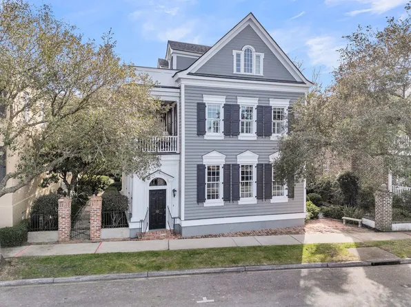 64 Sowell St, Mount Pleasant, SC 29464