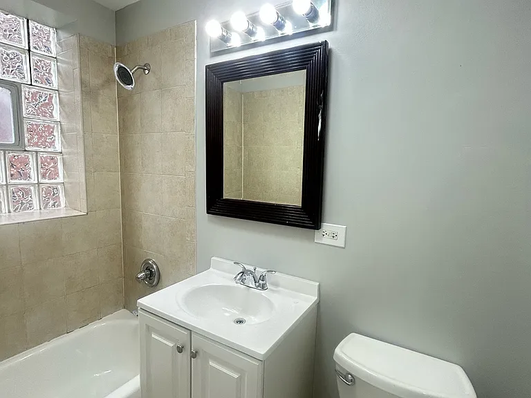 9118 S Dauphin Ave #2E — Photo 7