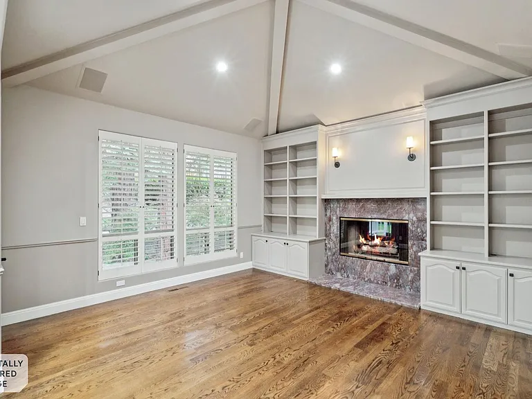 651 Manresa Ln — Photo 16