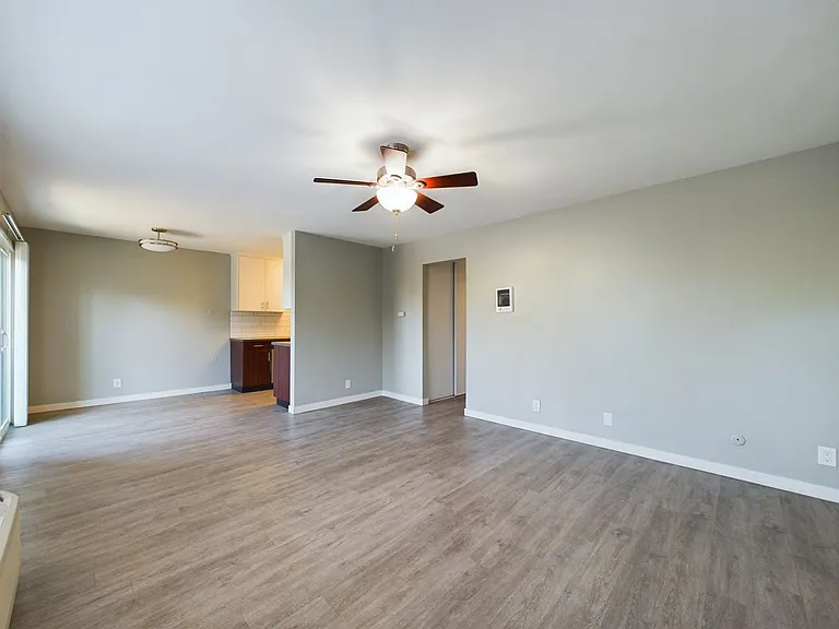 4018 Alabama Street - 2 Bedroom x 1bath - 1 month free with 14-month lease. — Photo 12