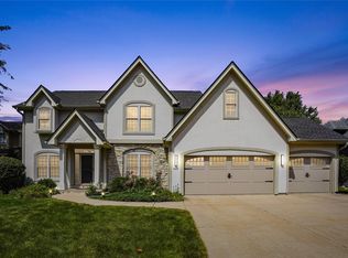 4651 Oakwood Ln, West Des Moines, IA 50265