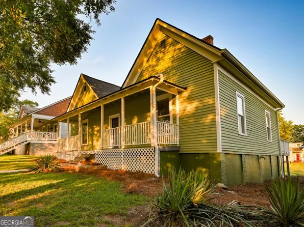 6 N Broad St, Covington, GA 30014