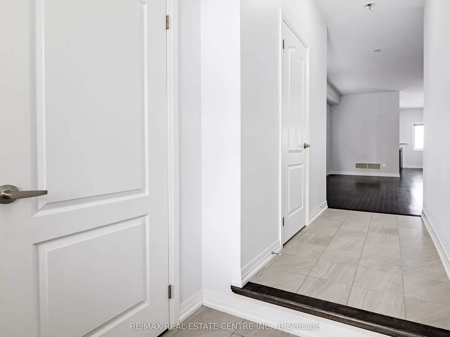 3 bed, $3,000 — Photo 4