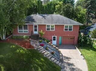 208 E Alcott Ave, Fergus Falls, MN 56537