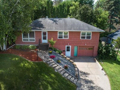 208 E Alcott Ave, Fergus Falls, MN, 56537