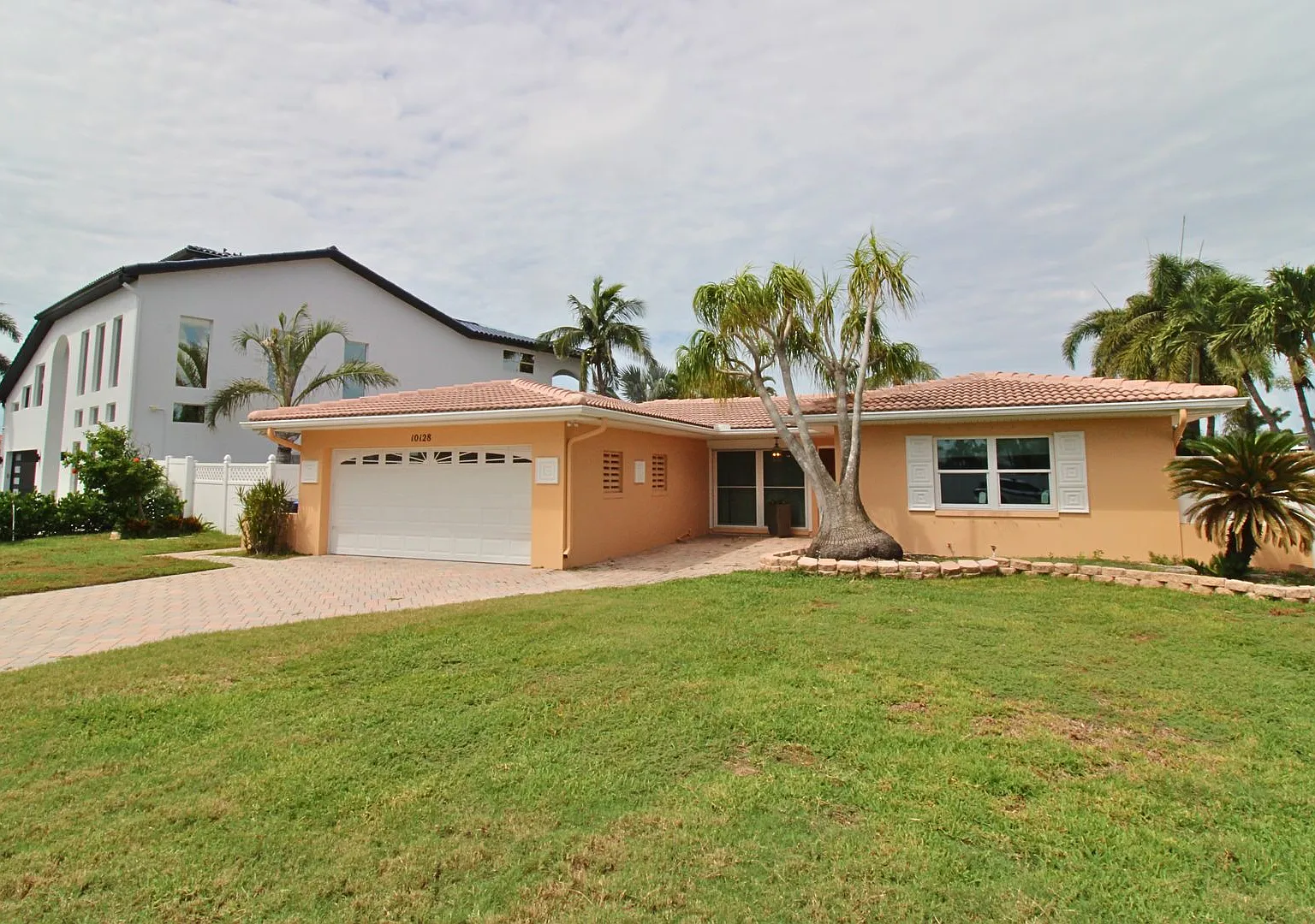 Waterfront Paradise with Private Dock, Pool & 10,000-Lb Boat Lift — Photo 3