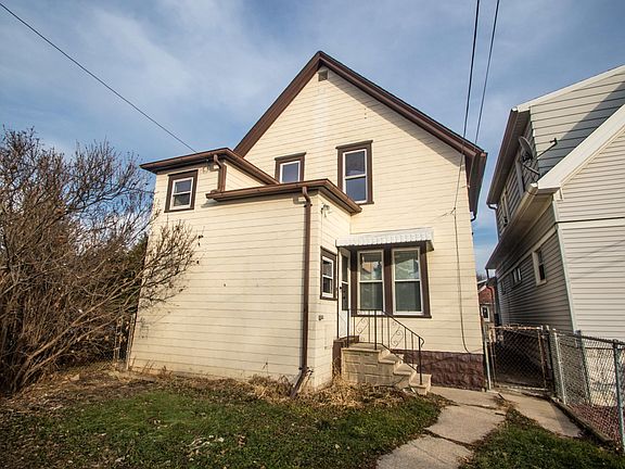 1801 S 76th back of home
