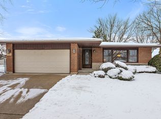 644 Bryn Mawr Ave, Bartlett, IL 60103