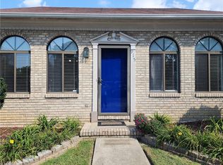 915 Belmont Dr, High Point, NC 27263