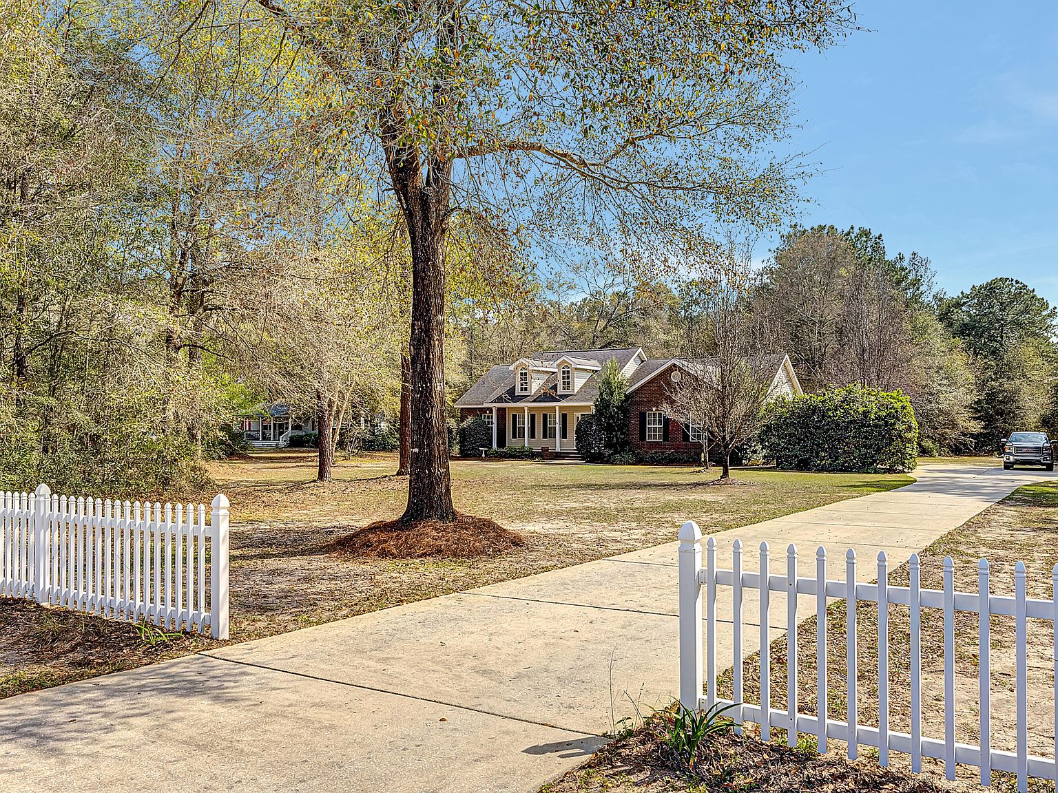 3340 Airport Rd, Crestview, FL 32539 Zillow