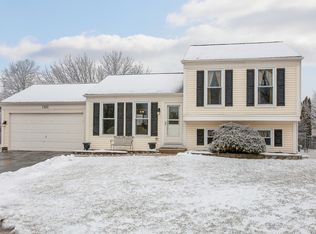 1161 Plymouth Ct, Carol Stream, IL 60188