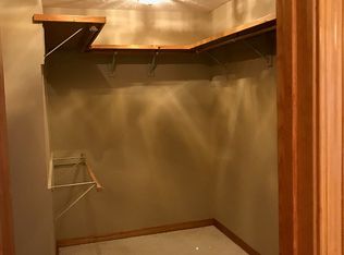 2190 W Buena Vista St, Springfield, MO 65810