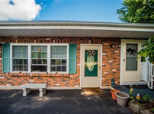 164 Kuhn Rd, Rochester, NY 14612