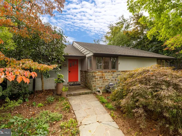 2800 Washington Ave, Chevy Chase, MD 20815