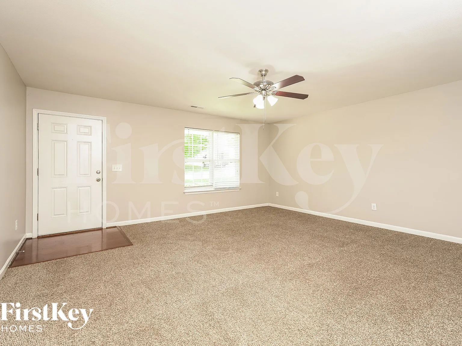 3 bed, 2.5 bath, 1805 sqft, $1,940 — Photo 3