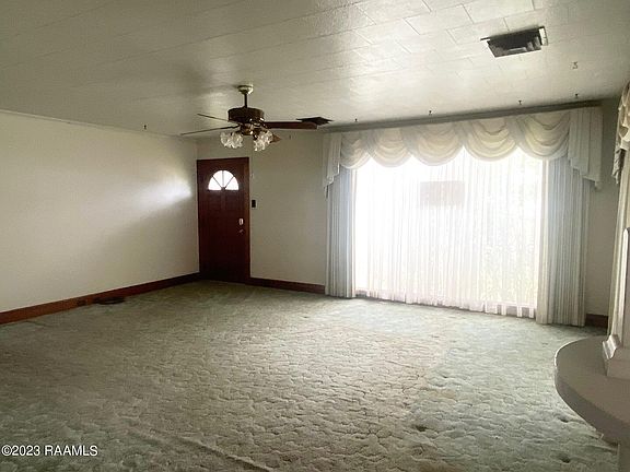 5th image of 1109 Forest St