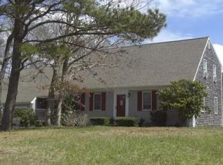 11 W Crossfield Rd, Forestdale, MA 02644