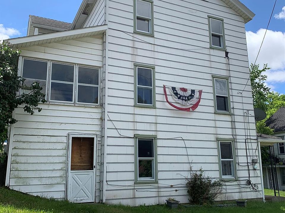 1st image of 1 Ellsworth St