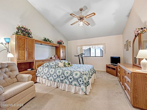 5th image of 308 Markley Ct