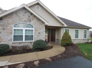 6041 Triple Crown Cir, Greensburg, PA
