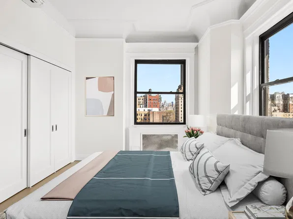 321 Columbus Avenue image 1 of 13