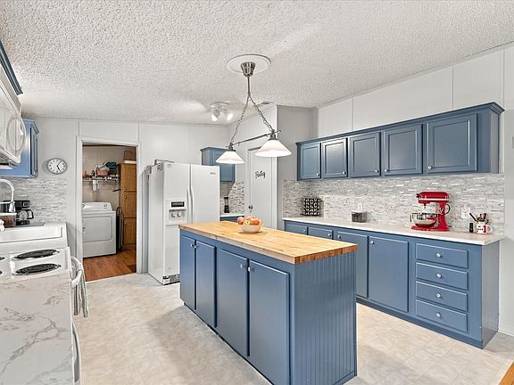4th image of 535 Stone Ridge Dr