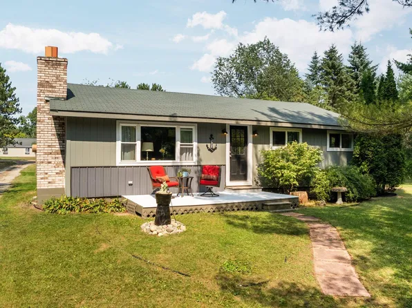 3908 Twin Lakes Dr, Lewiston, MI 49756