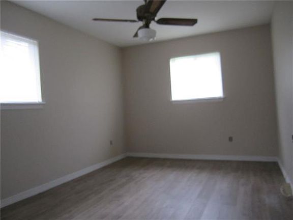 5th image of 1313 Clyde Dr