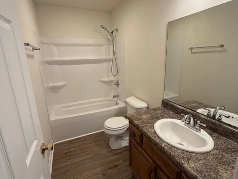 1293 Pond St SE — Photo 6
