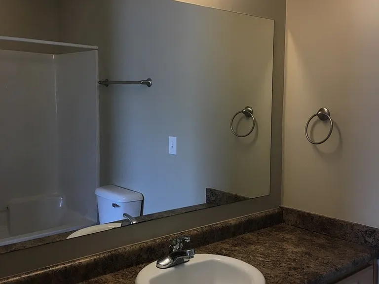 407 Judy Pl — Photo 11