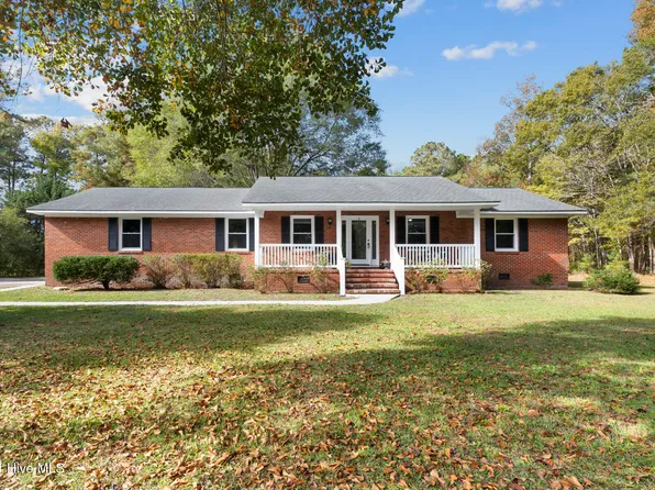 879 Parkertown Road, Hubert, NC 28539