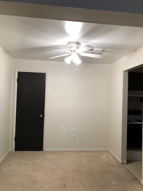 2nd image of 206 Hook St APT 14