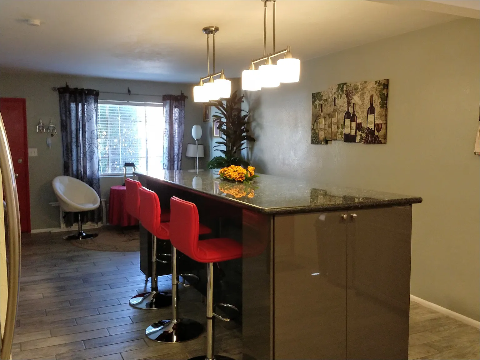 2 bed, 1188 sqft, $2,000 — Photo 4