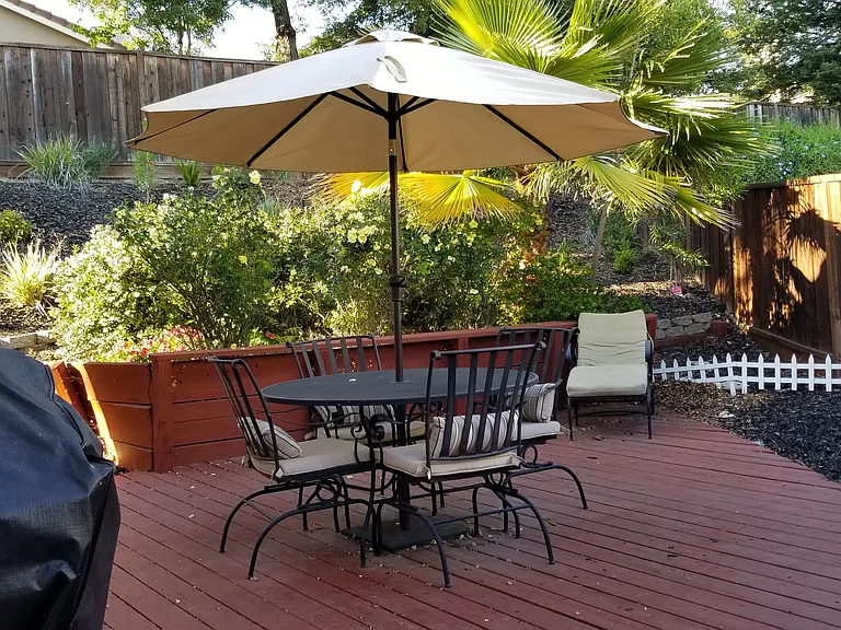 2413 Musk Ct — Photo 32