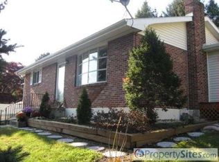 1104 Carsonia Ave, Reading, PA 19606