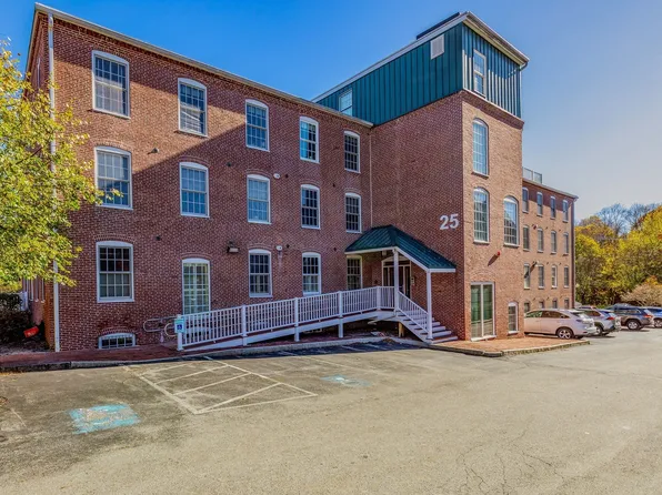 25 Cedar St Unit 3, Amesbury, MA 01913