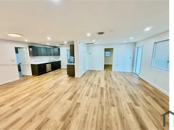 2036 NW 28th St, Fort Lauderdale, FL 33311