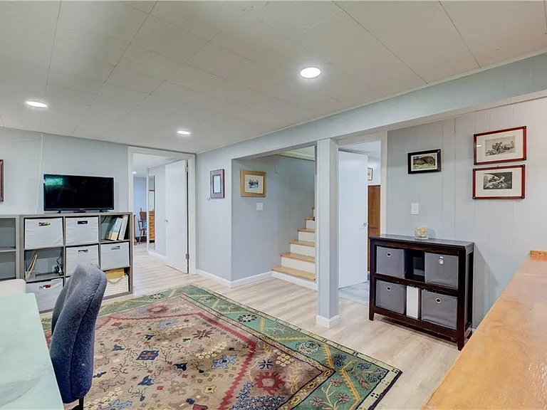 15 Whipple Ave — Photo 22