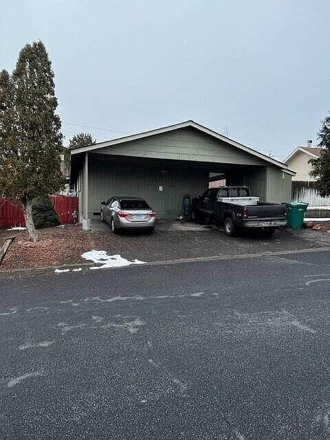 2nd image of 1206-1210 Summers Ln